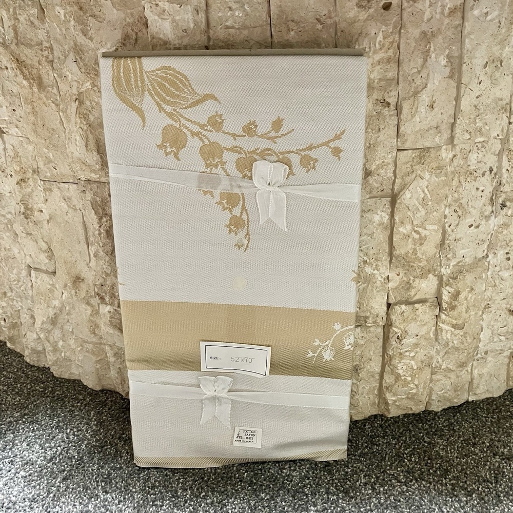 NEW VTG Made in Japan Cotton Rayon Damask Tablecloth 52x70 NOS Cream Gold Floral
